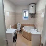 شقة U Berana