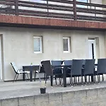 شقة U Berana