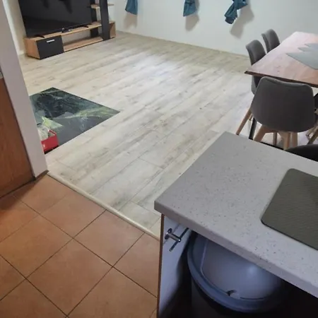 U Berana Lägenhet *